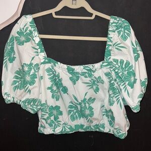 American eagle cropped ruffle summer shirt size Large